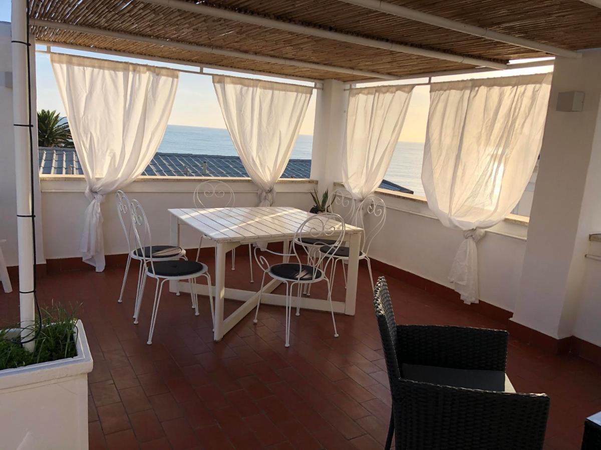 La Terrazza Sul Mare Villa Santa Marinella Bagian luar foto